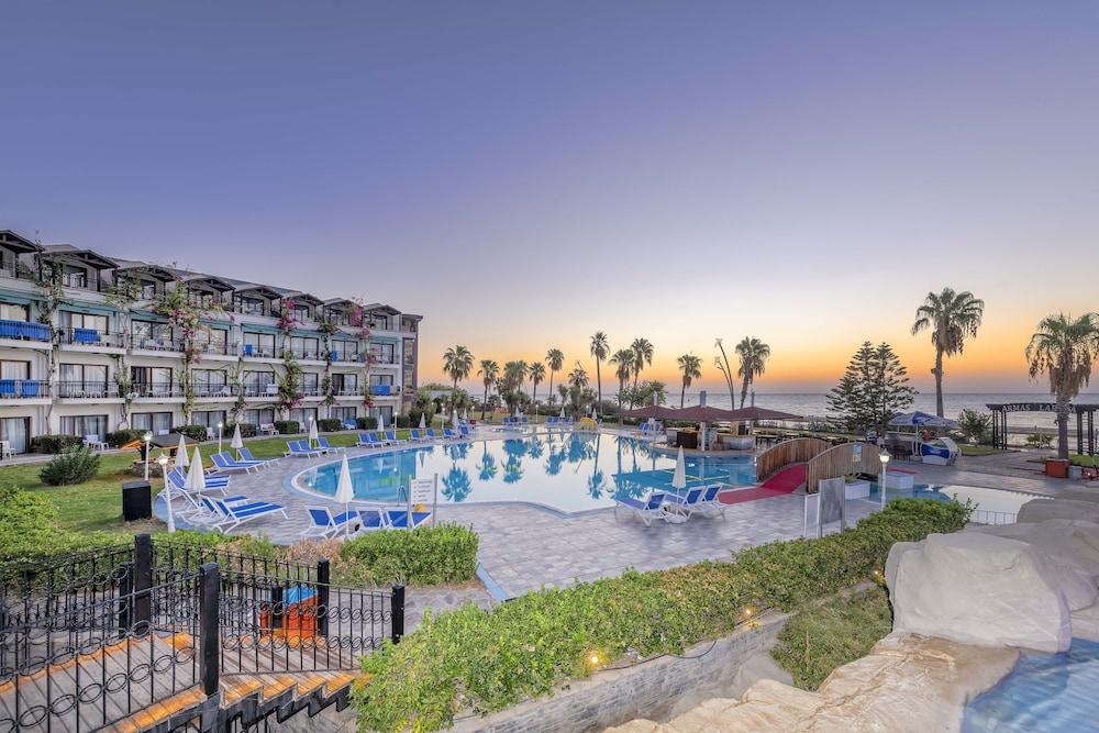 Labada Beach Hotel Çamyuva Zewnętrze zdjęcie