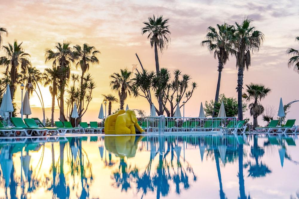 Labada Beach Hotel Çamyuva Zewnętrze zdjęcie